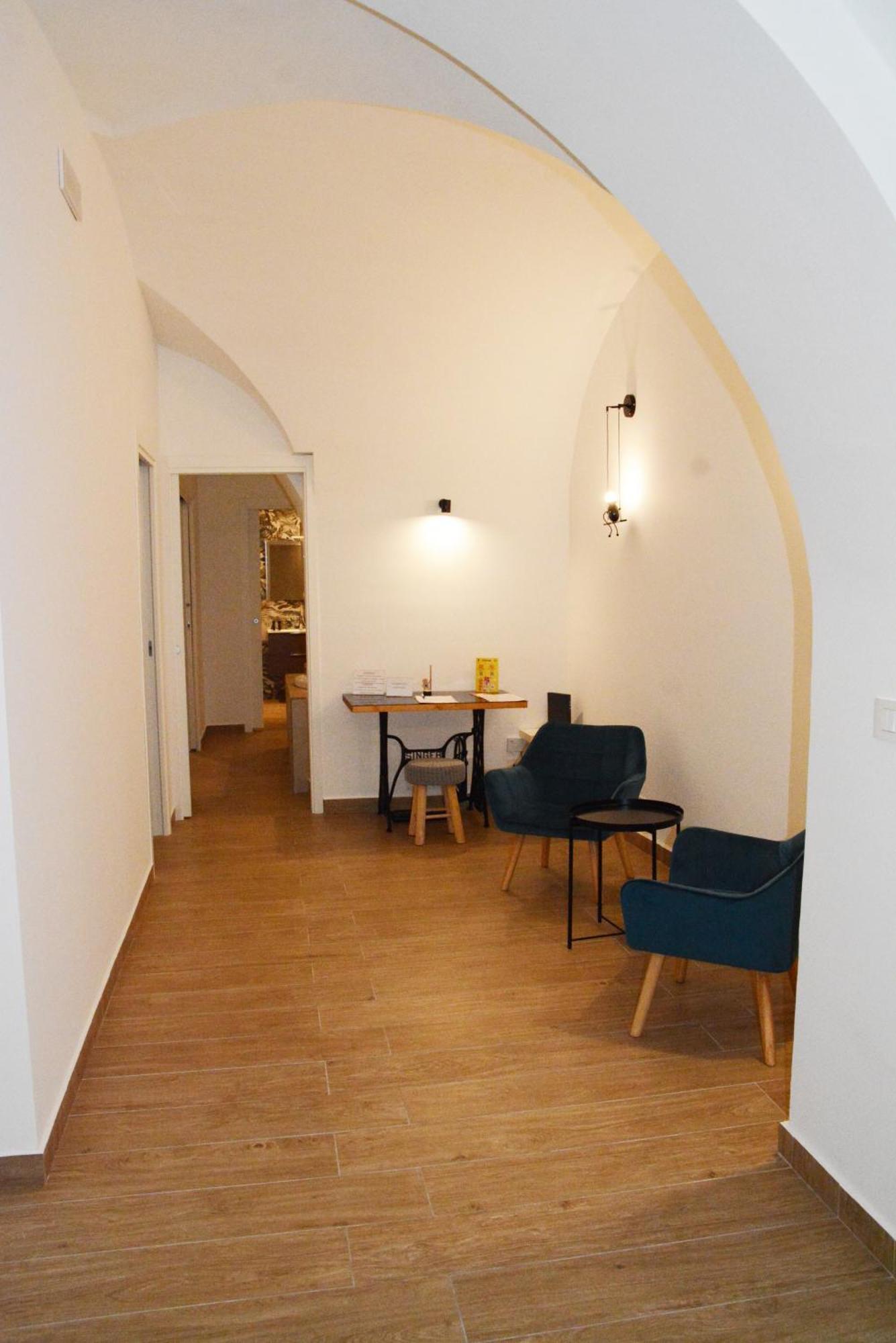 Casa Fortino Aeroporto di Catania Fontana Rossa Esterno foto